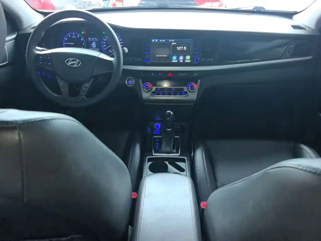 Hyundai Mistra — миниатюра 10