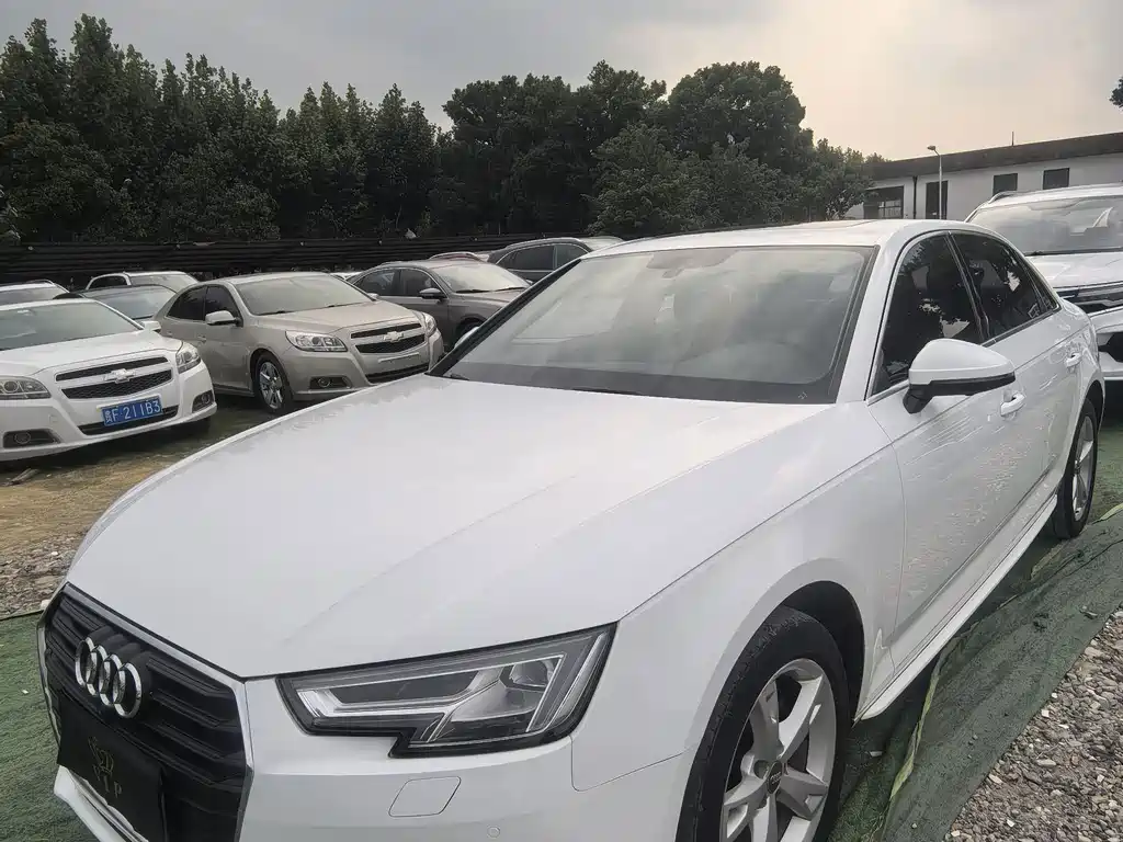 Audi A4L — миниатюра 2