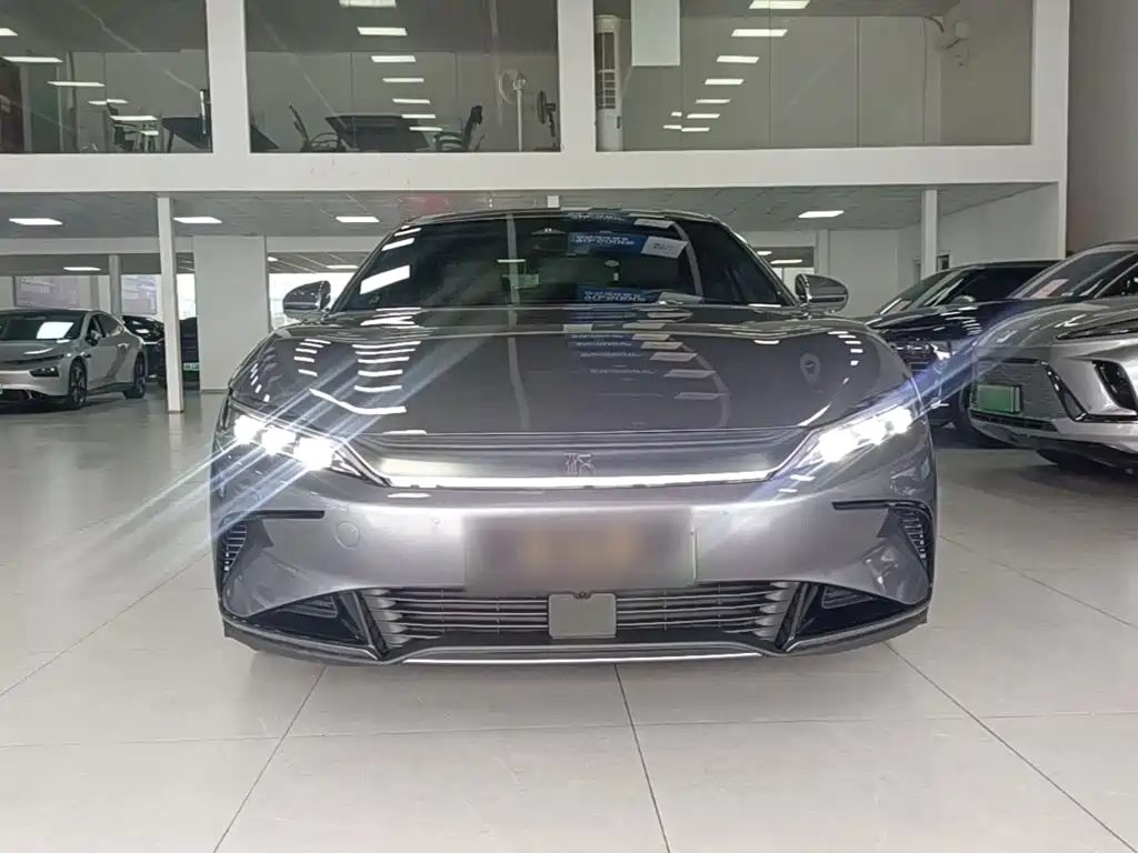 BYD Han — миниатюра 3