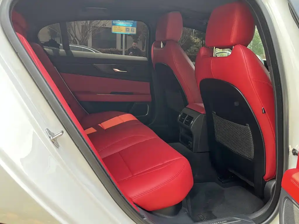 Jaguar XEL 2021 2.0T 250PS Sport