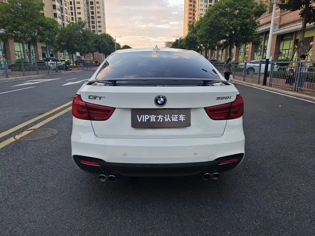 BMW 3 Series GT — миниатюра 5
