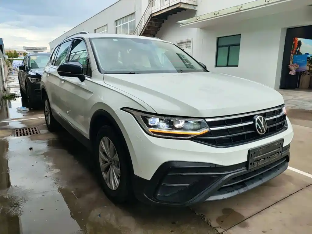 Volkswagen Tiguan L — миниатюра 4