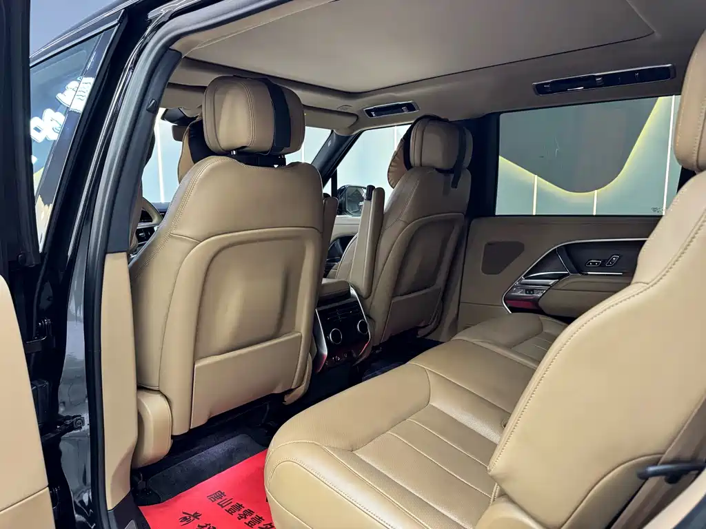 Land Rover Range Rover — миниатюра 17