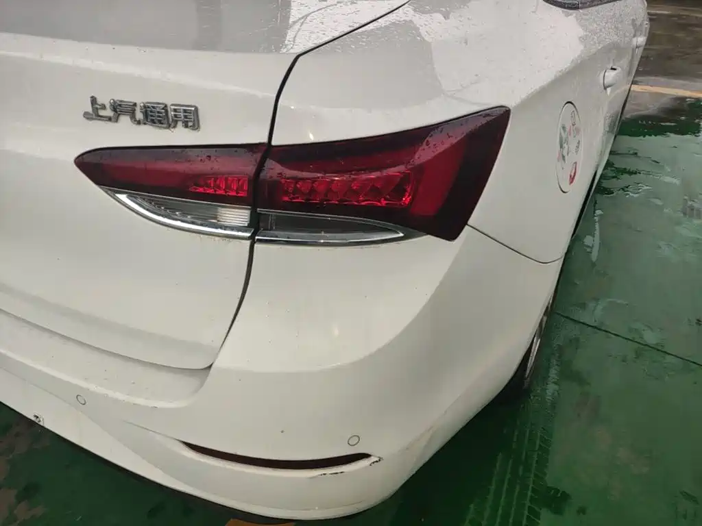 Buick Excelle — миниатюра 8