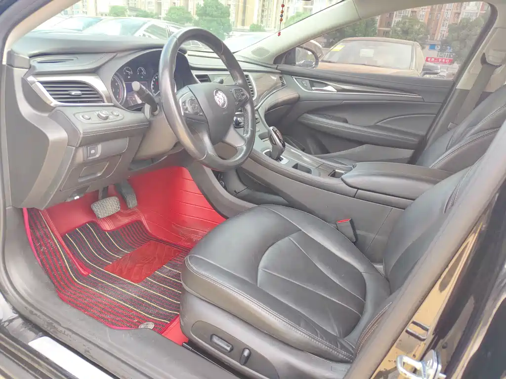 Buick LaCrosse — миниатюра 5