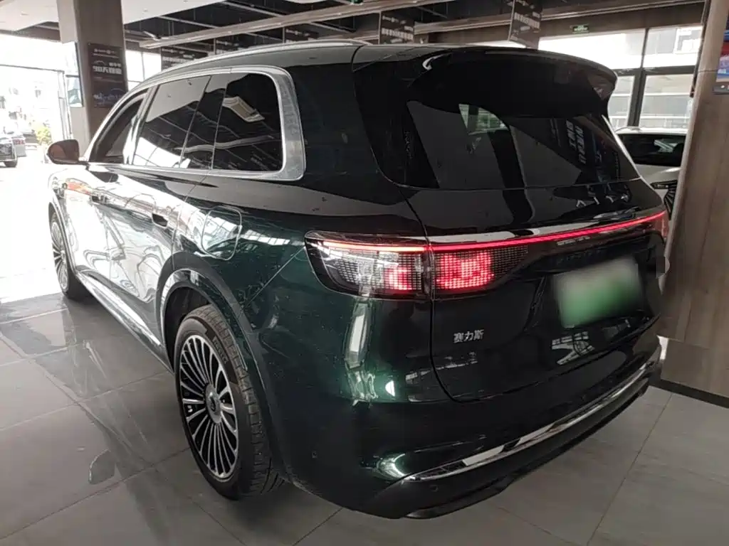 AITO AITO M8 — миниатюра 5