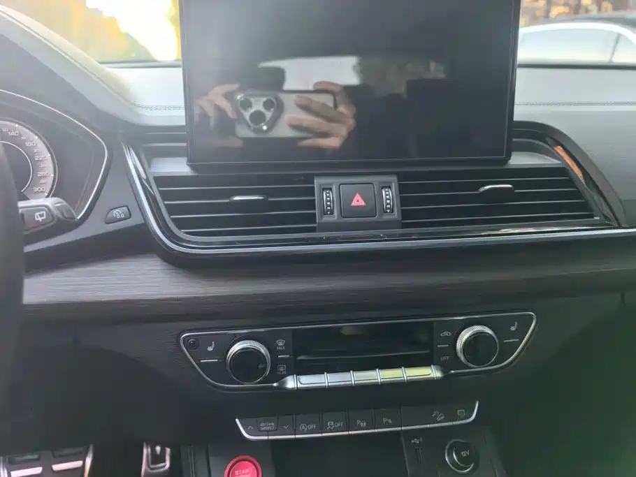 Audi Q5L — миниатюра 13