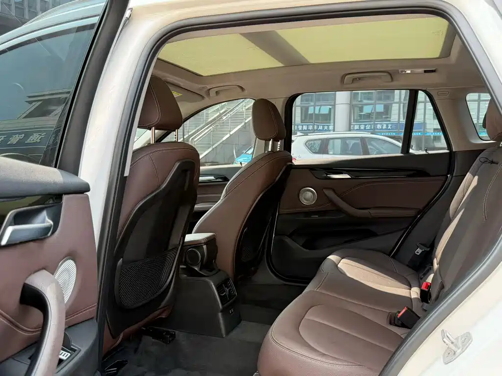 BMW X1 — миниатюра 5