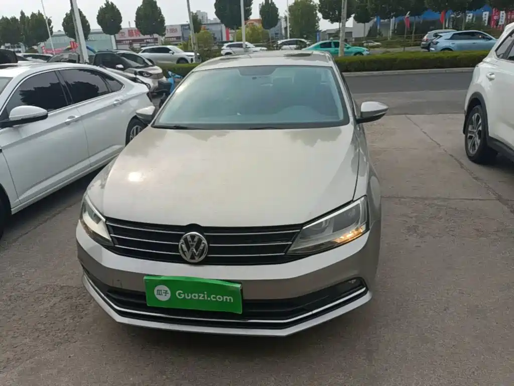 Volkswagen Sagitar — миниатюра 3