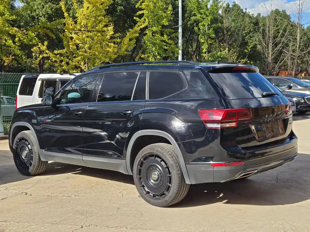 Volkswagen Teramont — миниатюра 9