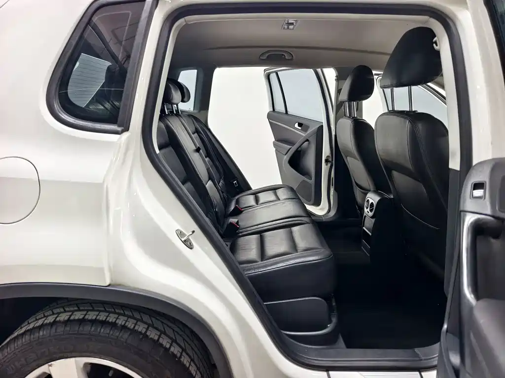 Volkswagen Tiguan — миниатюра 14