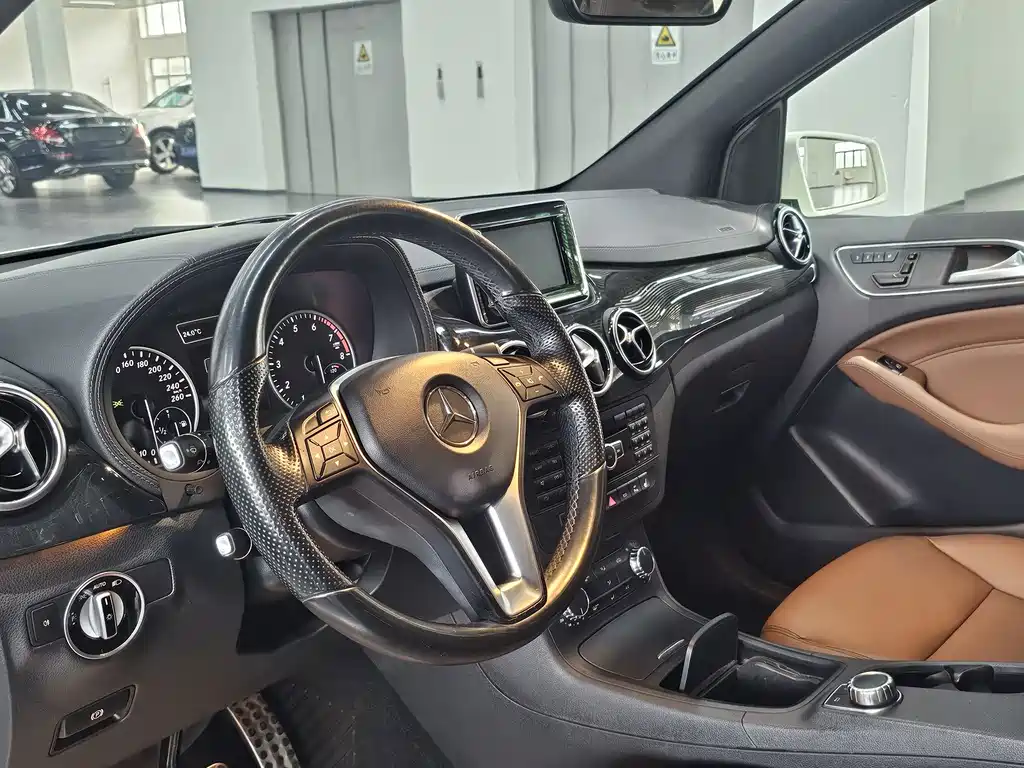 Mercedes-Benz B-Class — миниатюра 5