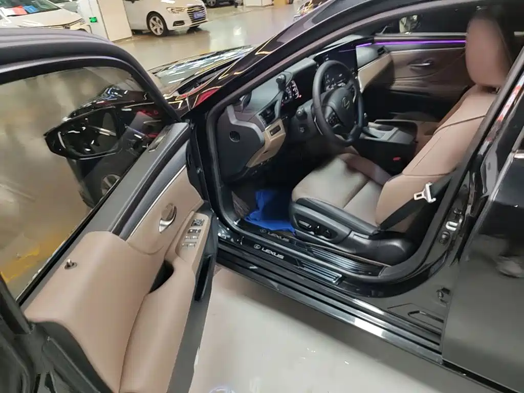 Lexus ES — миниатюра 16