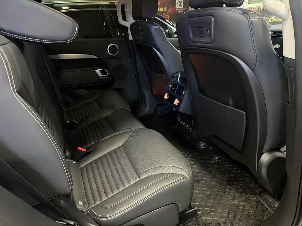 Land Rover Discovery — миниатюра 9