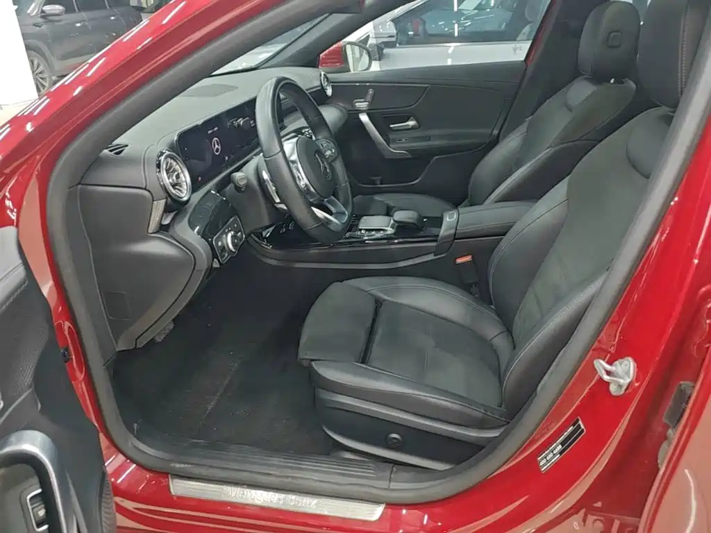 Mercedes-Benz A-Class — миниатюра 15
