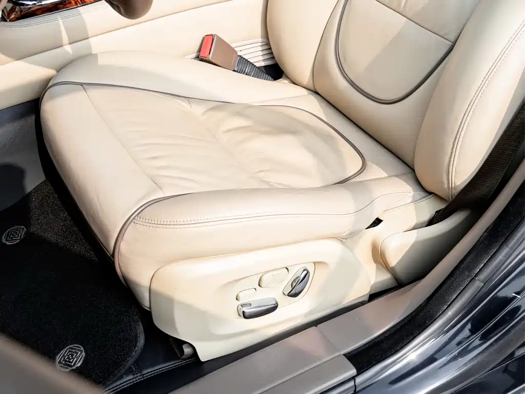 Jaguar XJ — миниатюра 14