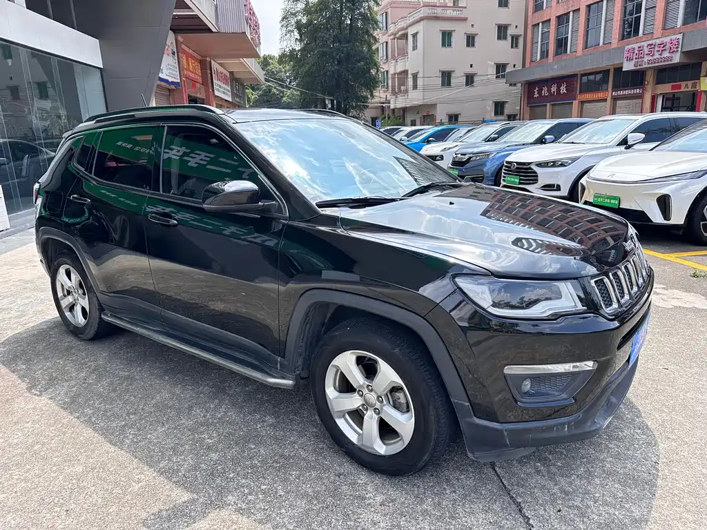 Jeep Compass — миниатюра 3