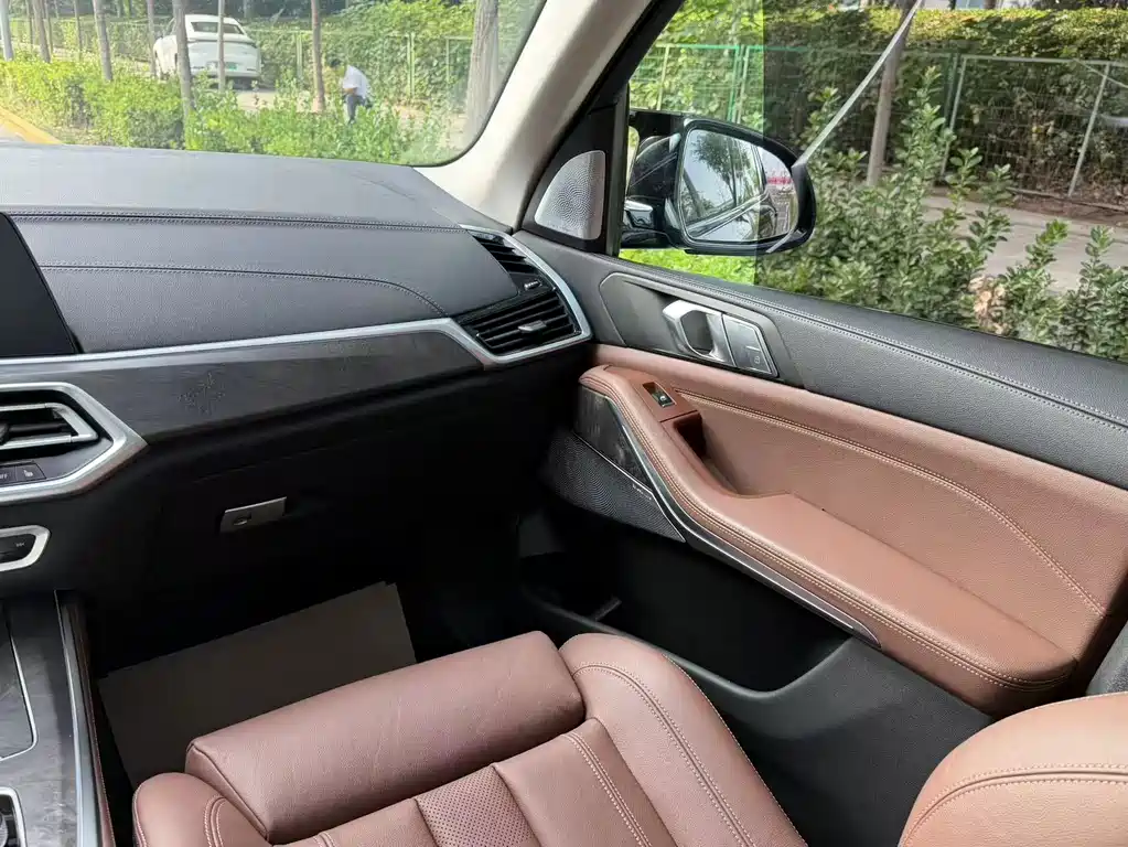 BMW X5 (Import) — миниатюра 12