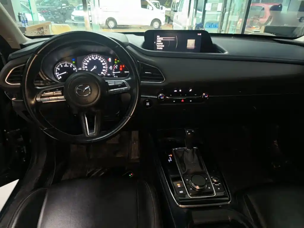 Mazda CX-30 — миниатюра 10