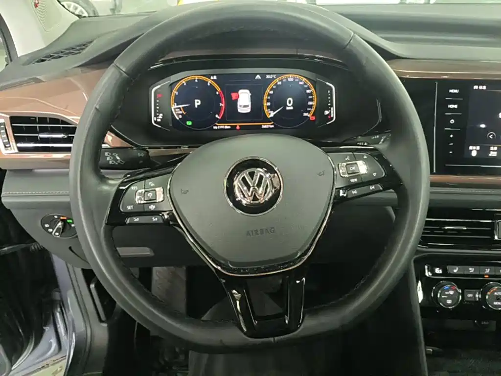 Volkswagen Tharu — миниатюра 11