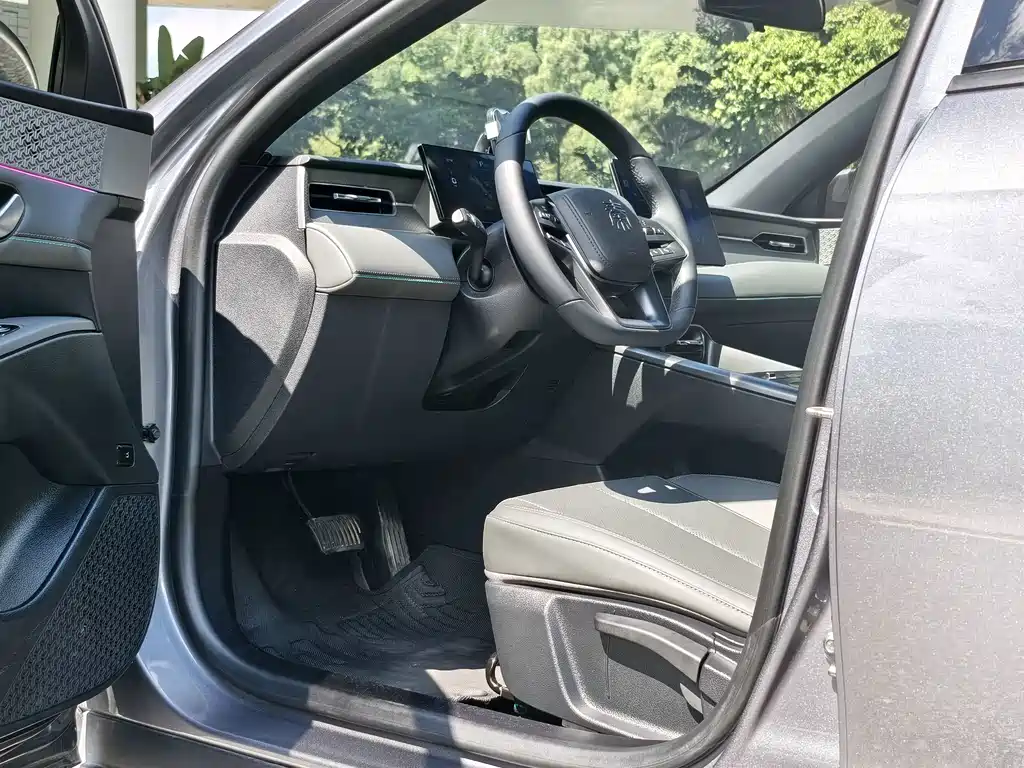 BYD Qin PLUS — миниатюра 13