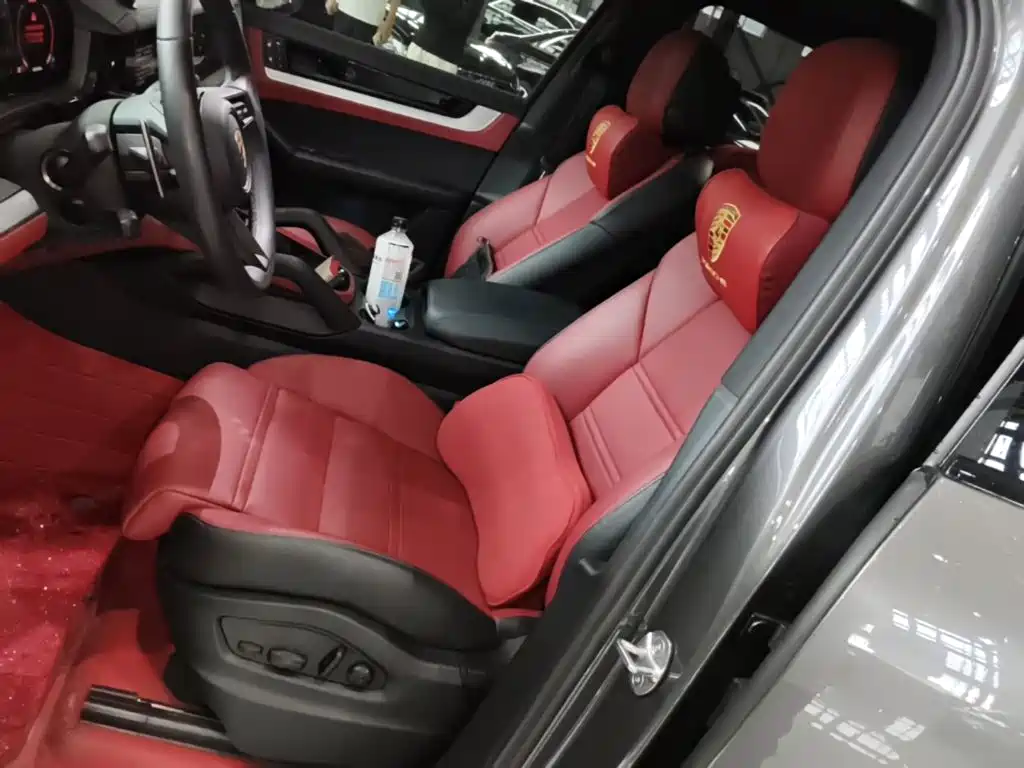 Porsche Cayenne — миниатюра 15