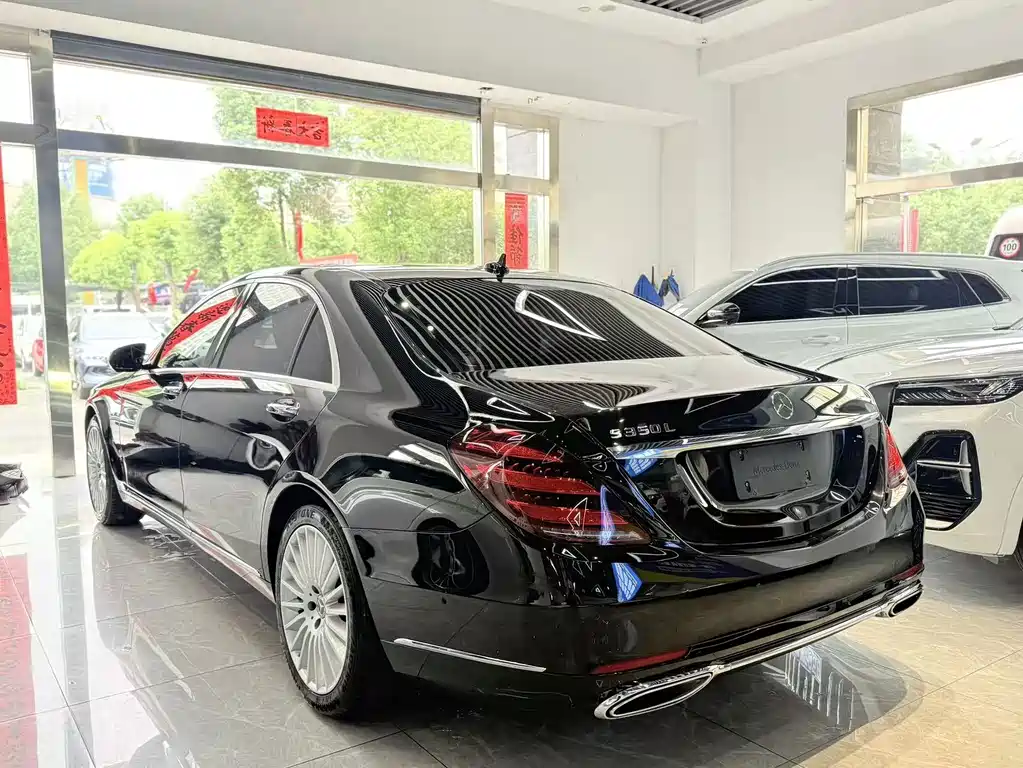 Mercedes-Benz S-Class — миниатюра 12