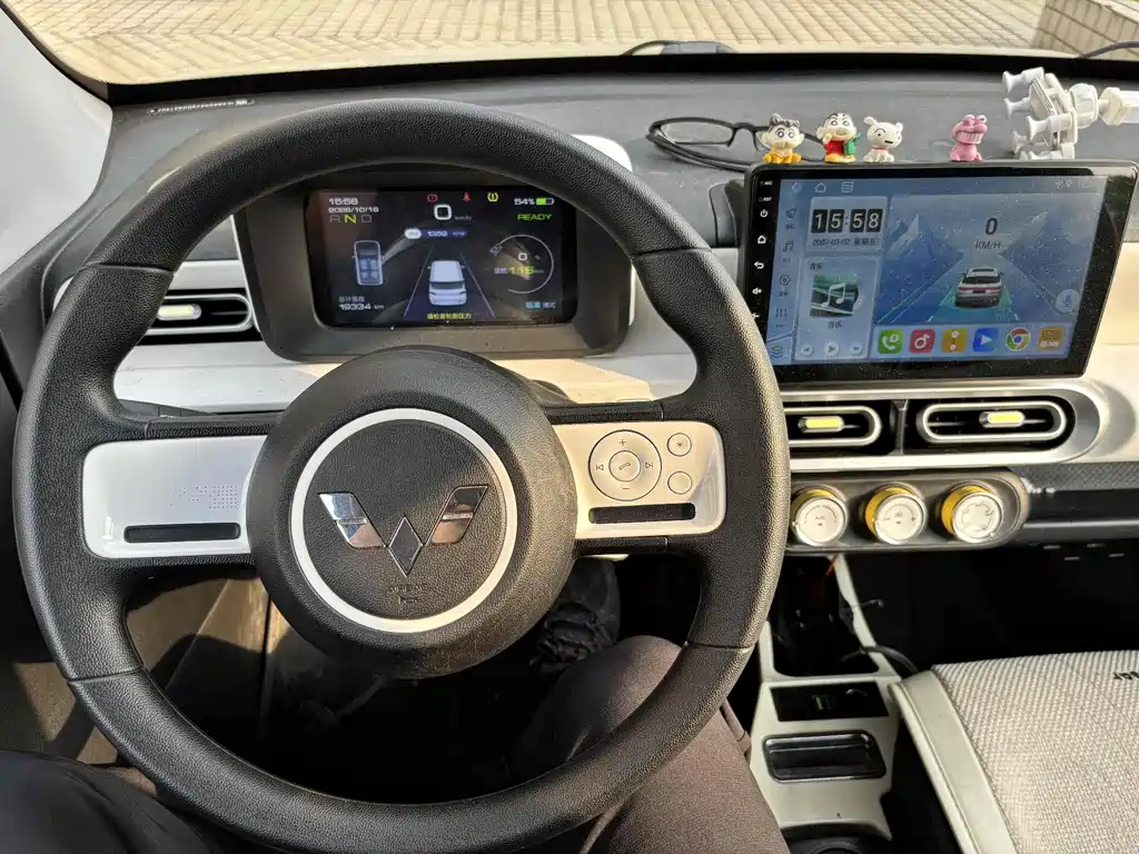 Wuling MINIEV — миниатюра 6