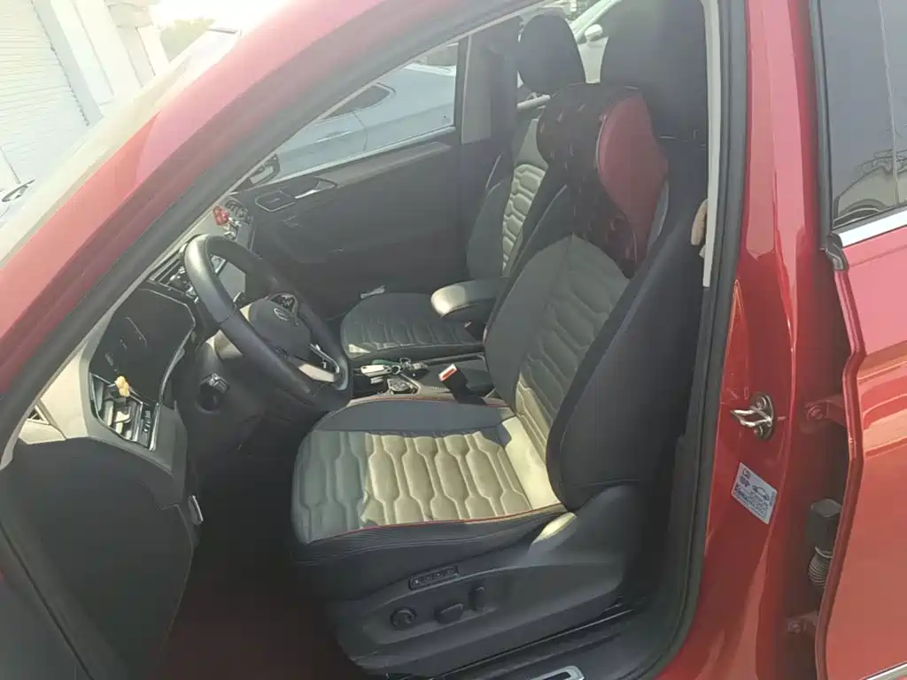 Volkswagen Tiguan X — миниатюра 15