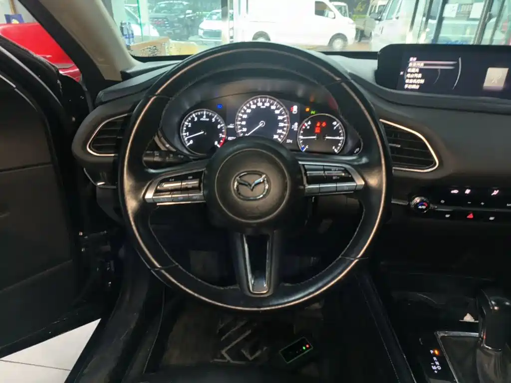 Mazda CX-30 — миниатюра 11