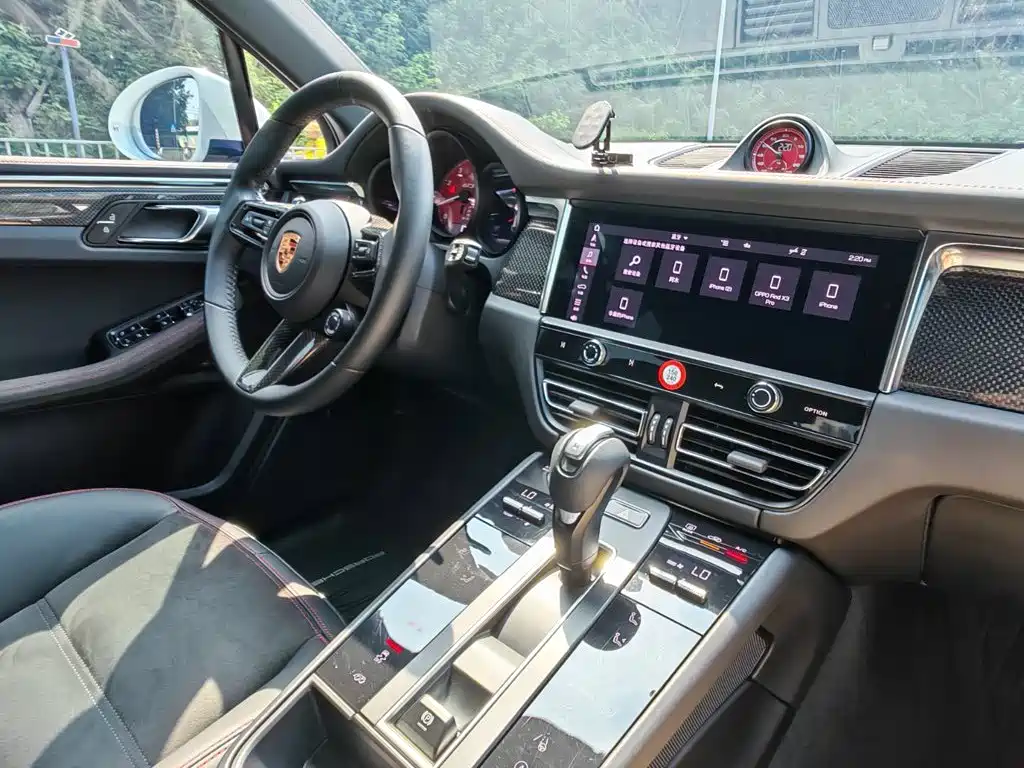 Porsche Macan — миниатюра 16