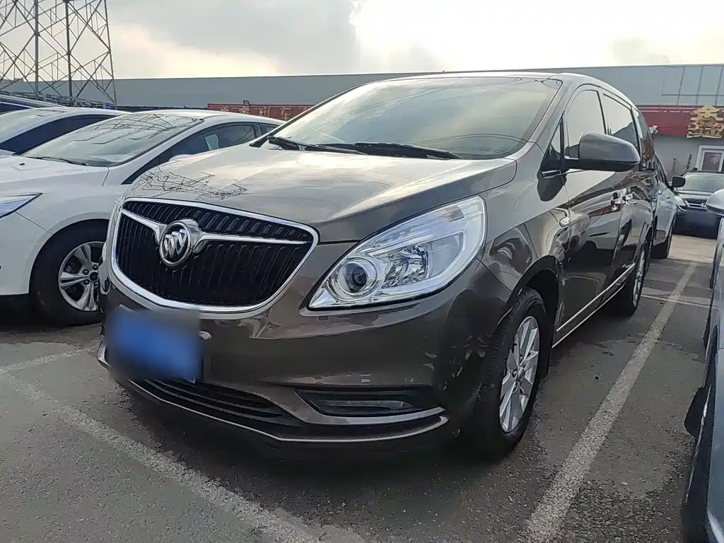Buick GL8 — миниатюра 2