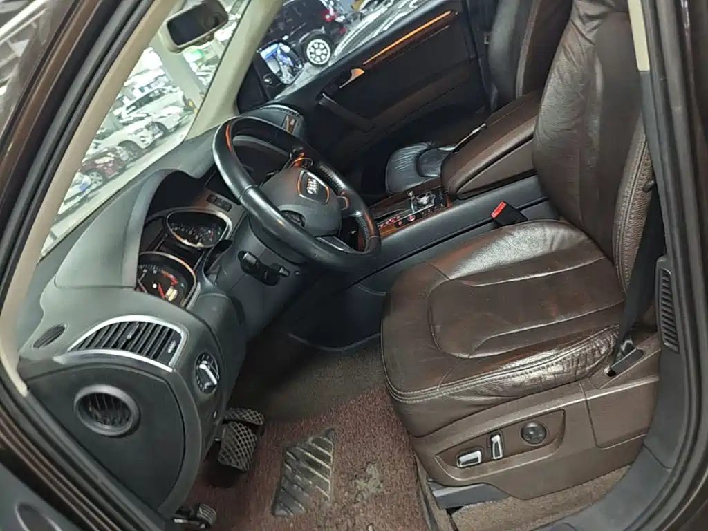 Audi Q7 — миниатюра 15