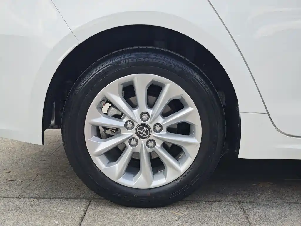 Toyota Corolla — миниатюра 20