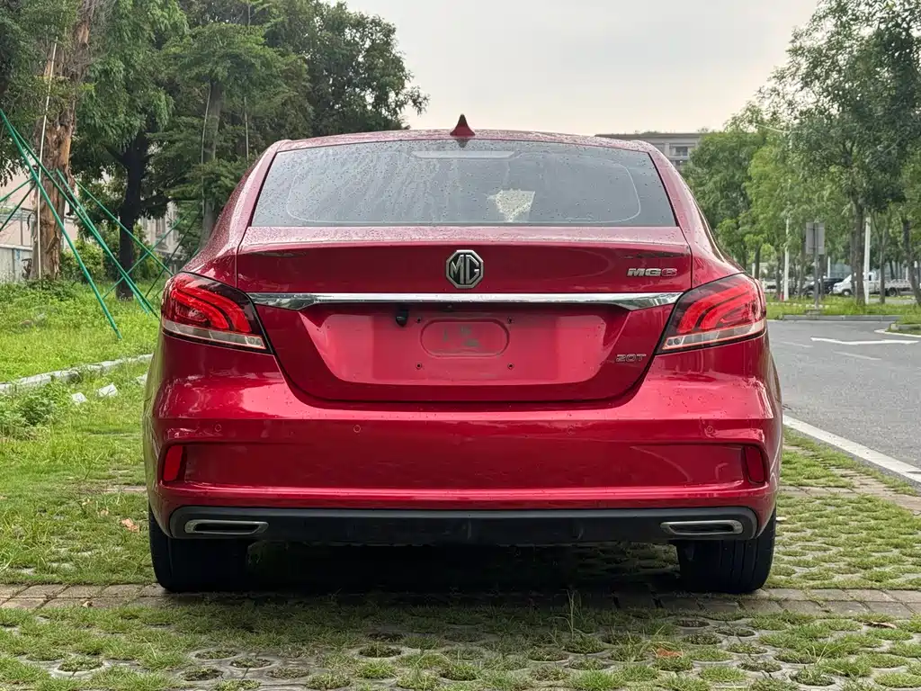 MG 6 2017 20T AT Trophy Premium V