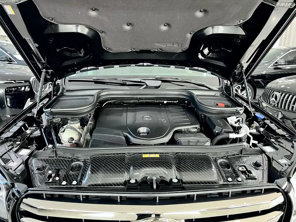 Mercedes-Benz GLS — миниатюра 26