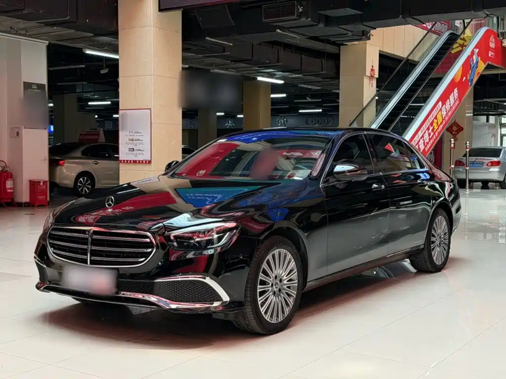 Mercedes-Benz E-Class — миниатюра 2