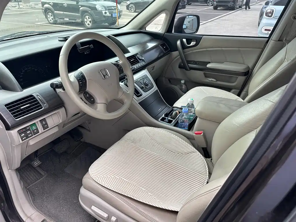 Honda Elysion — миниатюра 7