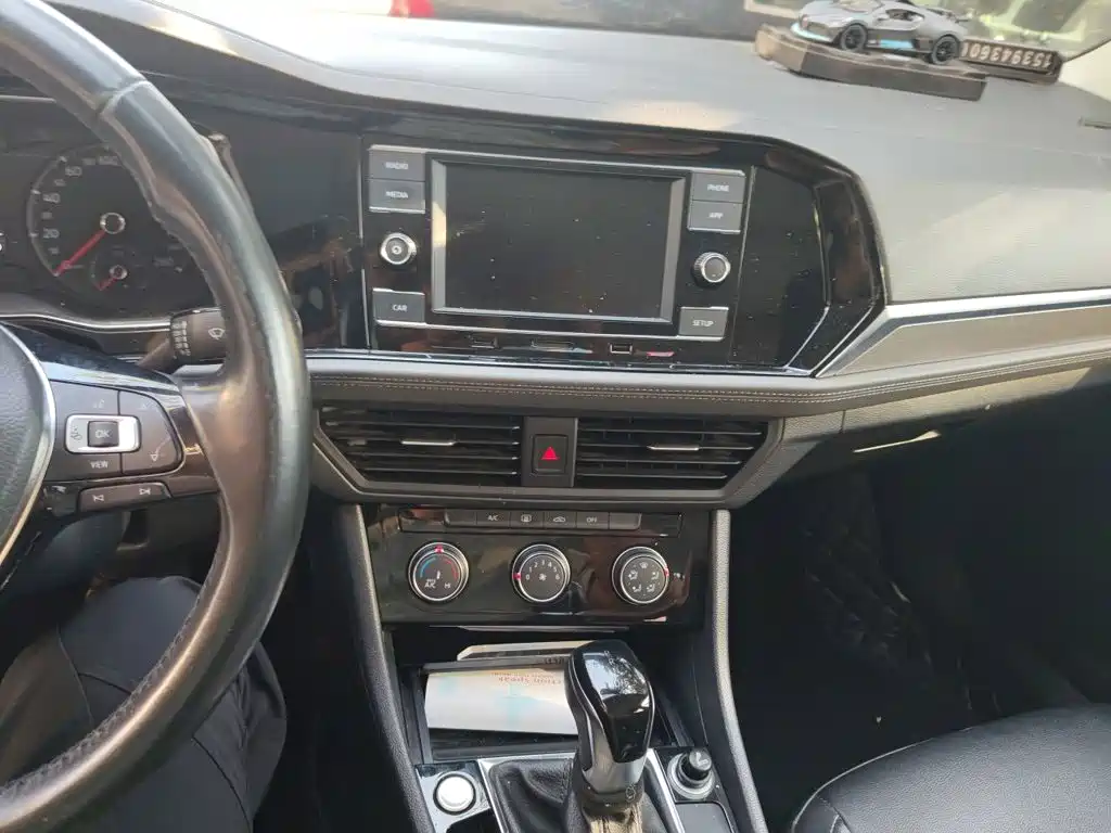 Volkswagen Sagitar — миниатюра 9