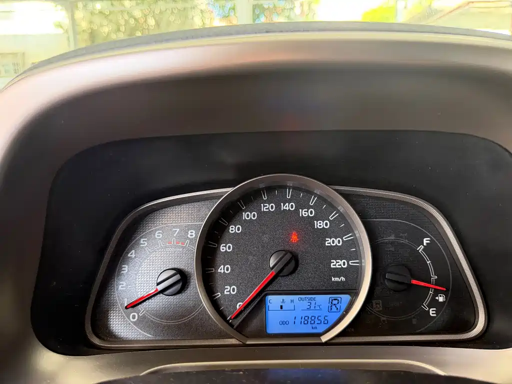 Toyota RAV4 — миниатюра 8