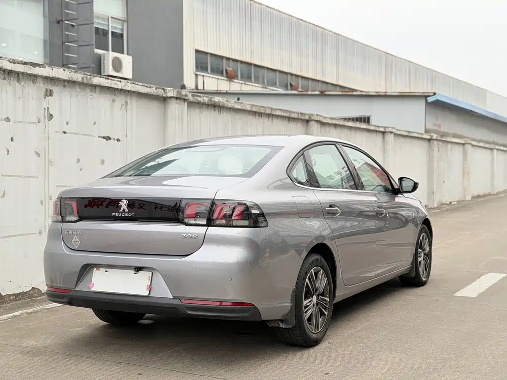 Peugeot 308 — миниатюра 14