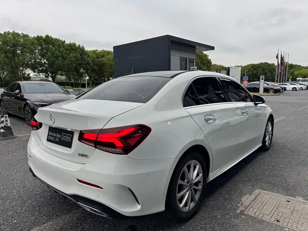 Mercedes-Benz A-Class — миниатюра 6
