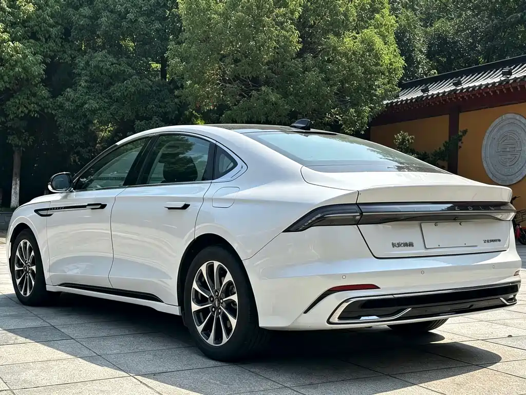 Lincoln Z — миниатюра 3