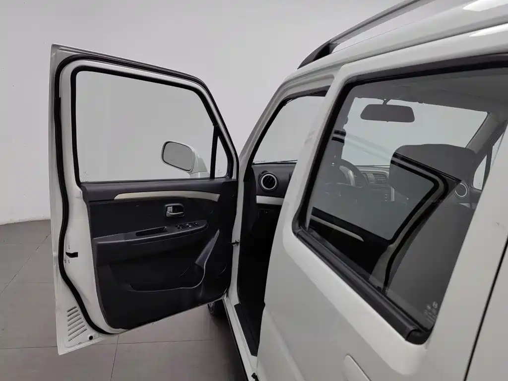 Suzuki Wagon R X5 — миниатюра 8