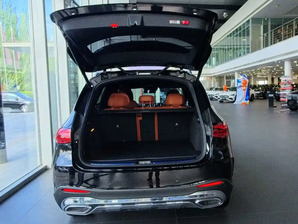 Mercedes-Benz GLC — миниатюра 10