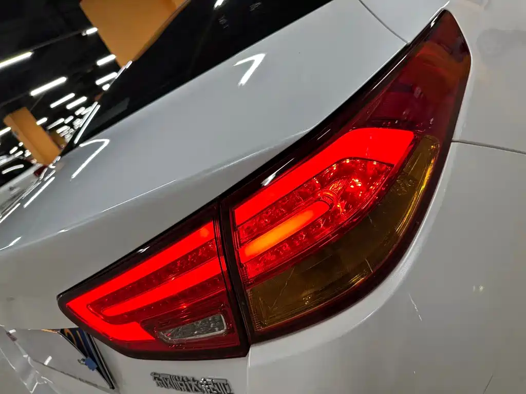 Kia K5 — миниатюра 15