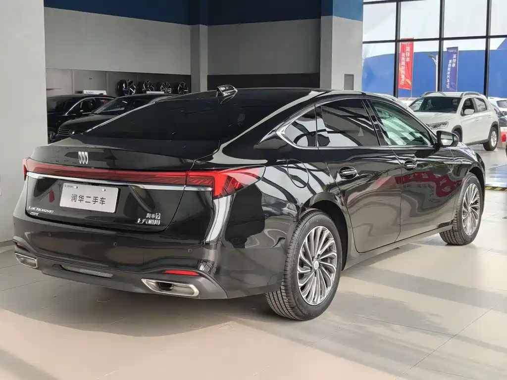 Buick LaCrosse — миниатюра 5