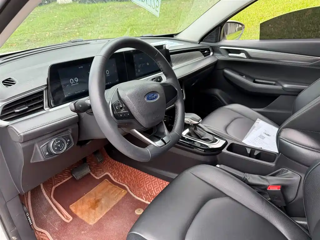Ford Escort 2021 1.5L AT