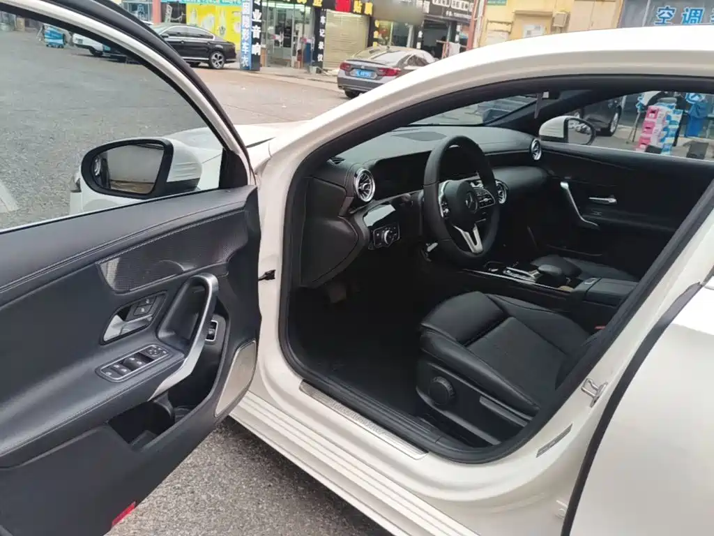 Mercedes-Benz A-Class — миниатюра 16