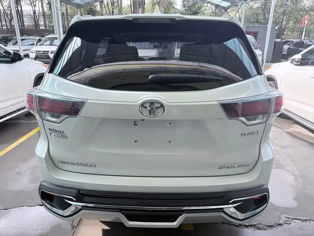 Toyota Highlander — миниатюра 18